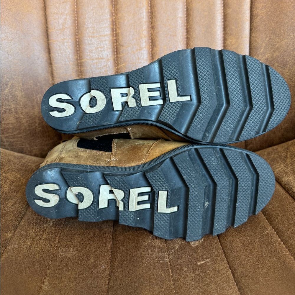 Sorel Wedge Boot - Size 8 - image 4